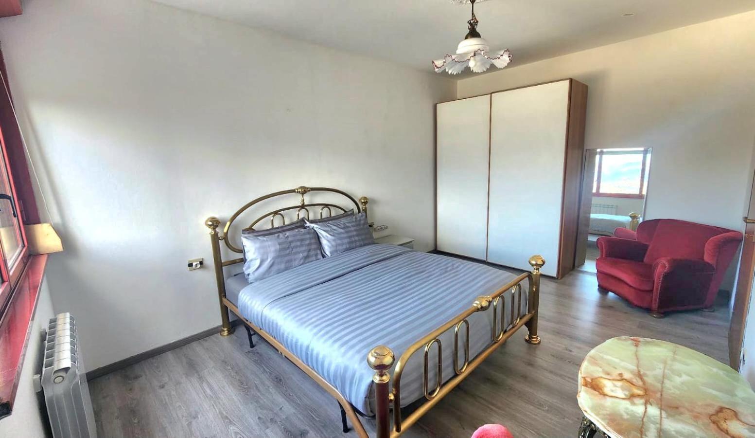 Ramzy Genova Home Kültér fotó